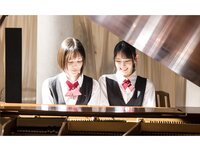 [Photobook] Girl Loving Girl 涼森れむ＆八掛うみ ヌード写真集
