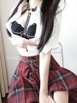 [Fantia] 迷之呆梨 – 自撮り写真 先輩の秘密[70P3V-600M]