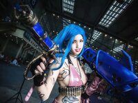 [Cosplay] 阿薰kaOri 薰薰加油包1.3真爱版  [531P59V-2.36GB]