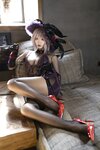 [Cosplay] 柒柒要乖哦 魔女契约 [108P1V-972MB]
