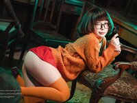 [Cosplay] UmekoJ - Velma 「Scooby Doo」