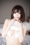 [Photobook] 小日向結衣『holiday』