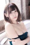 [Photobook] 小日向結衣『holiday』