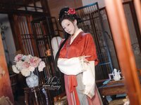[Cosplay] Yiko湿润兔 2026年02月作品 快马加鞭·金莲迎春 [94P2V-2.08GB]
