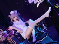 [Cosplay] 柒柒要乖哦 彻夜之歌 护士服小荠 [100P-834MB]