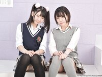 [Lovepop] Yuzuka Shirai 白井ゆずか & Coco Nanahara 七菜原ココ Photoset #002 School Uniform (Knit Vest)