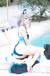 [Cosplay] 九柒喵 蔚蓝档案 砂狼白子泳装 [34P-453MB]