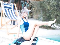 [Cosplay] 九柒喵 蔚蓝档案 砂狼白子泳装 [34P-453MB]
