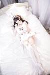 [Cosplay] 神楽坂真冬 毛绒白兔 [75P2V-317MB]