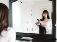 Son Ye-Eun (손예은) - 2025 X-Mas Offline
