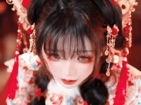 [Cosplay] 阿薰kaOri 新年写真 [576P4V-2.64GB]