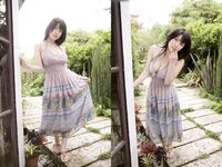 [Photobook] 春野恵 写真集 「やわらかい玩具」