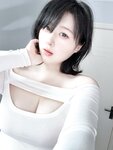 [Cosplay] Zyra秋 - 妈妈的裙子
