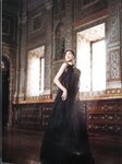 [Photobook] 五百城茉央「未来の作り方」アザーカット