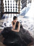 [Photobook] 五百城茉央「未来の作り方」アザーカット