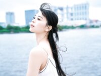 [Photobook] 2025.09.12 坂井仁香 ２ｎｄ写真集 ひとかけら