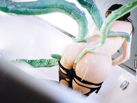 [Cosplay] 秋和柯基 - 触手 [155P2V-4.13GB]