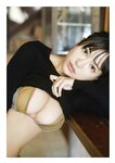 [Photobook]【デジタル限定 YJ PHOTO BOOK】鈴木聖写真集「触れてはいけない」