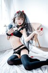 [Cosplay] 萌芽儿o0 黑婚纱 玫瑰内衣 [24P-231MB]