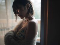 [Photobook] 仁藤りさ 完全限定写真集 欲求 (Wunder Publishing House)
