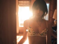 [Photobook] 仁藤りさ 完全限定写真集 欲求 (Wunder Publishing House)