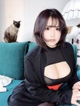 [Cosplay] 阿半今天很开心 社畜自拍 [76P3V-467MB]