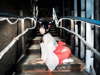 [Cosplay] 萌芽儿o0 透明巫女 [14P-93MB]