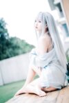 [Cosplay] 萌芽儿o0 白泳装 [25P-670MB]