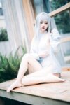 [Cosplay] 萌芽儿o0 白泳装 [25P-670MB]