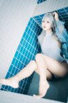 [Cosplay] 萌芽儿o0 白泳装 [25P-670MB]