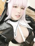 [Cosplay] 阿半今天很开心 开裆裤恶魔 [75P2V-305MB]