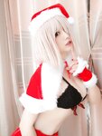 [Cosplay] 阿半今天很开心 圣诞马修 [40P-208MB]