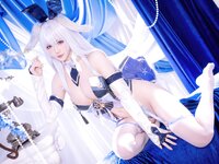 [Cosplay] 星之迟迟 2025年10月计划F 碧蓝航线 信浓 兔女郎 [52P-570MB]