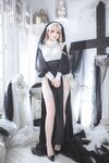 [Cosplay] 桃濑衣衣 - 修女