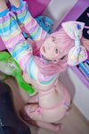 [Cosplay] 阿半今天很开心 粉色双马尾 [43P-868MB]