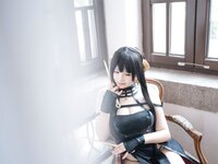 [Cosplay] 阿半今天很开心 间谍过家家 约尔 礼服+同人内衣 [53P-465MB]