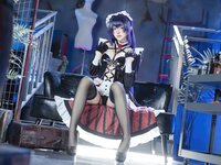 [Cosplay] 屿鱼 Nikke胜利女神 米哈拉·咖啡女仆 [80P-455MB]