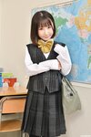 [Lovepop] Yura Kana 由良かな - No.L-0686 Photoset #007 School Uniform (Vest)