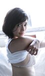 [Photobook] 出口亜梨沙「妖艶なるままに」(週プレ PHOTO BOOK)
