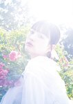[Photobook] 鶴嶋乃愛 1stフォトエッセイ 微睡む花の様に