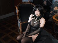 [Cosplay] 阿半今天很开心 镇海 [24P-122MB]