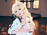 [Cosplay] 阿薰kaOri 鸣潮 菲比 [595P19V-9.76GB]