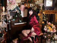 [Cosplay] 麻薯好吃 - 酒红礼赞