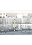 [Photobook]【電子書籍版限定アザーカット追加】八掛うみ写真集 She Loves You