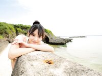 [Photobook]【電子書籍版限定アザーカット追加】八掛うみ写真集 She Loves You