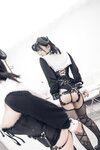 [Cosplay] 阿半今天很开心 束缚恶魔 [34P-93MB]