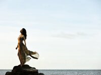 週刊文春 2022.08.18-25 原色美女図鑑　土屋太鳳