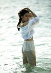 週刊文春 2022.08.18-25 原色美女図鑑　土屋太鳳