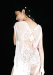 週刊文春 2022.08.11 原色美女図鑑　堀田真由 大谷凜香