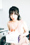 [Loozy] Son Ye-Eun (손예은) - Happy Birthday (+S.Ver)